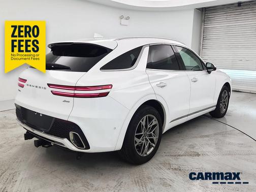 White 2022 Genesis GV70