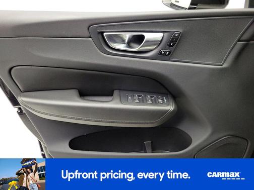 Black 2023 Volvo XC60 B5 Core