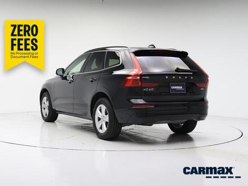 Black 2022 Volvo XC60 B5 Momentum