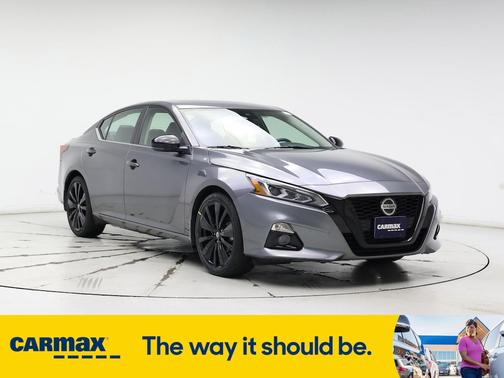 2022 Nissan Altima SR