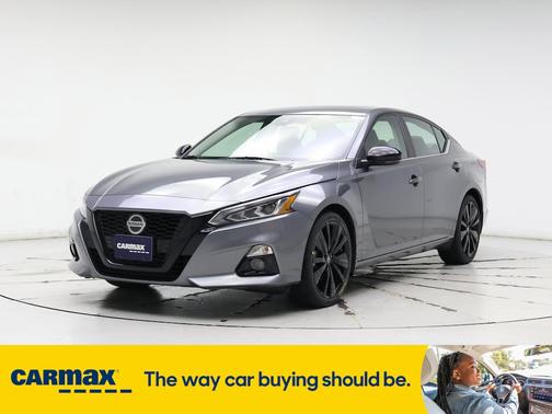 2022 Nissan Altima SR
