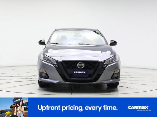 2022 Nissan Altima SR