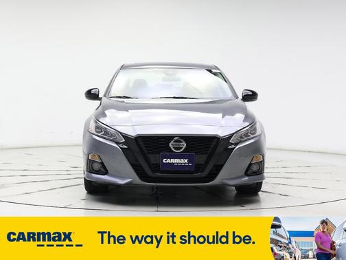 2022 Nissan Altima SR