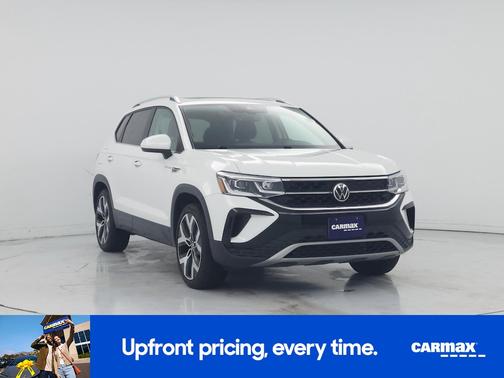 White 2022 Volkswagen Taos SEL