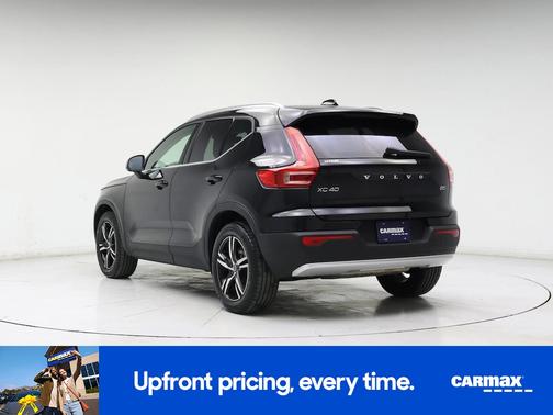 2023 Volvo XC40 B5 Plus Bright Theme