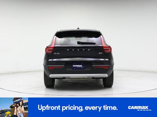 2023 Volvo XC40 B5 Plus Bright Theme