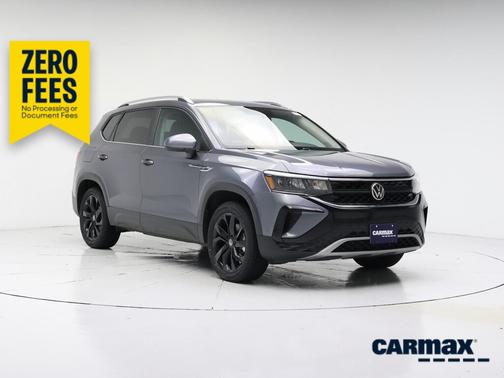 Gray 2022 Volkswagen Taos SE