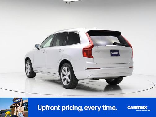 Silver 2022 Volvo XC90 T5 Momentum