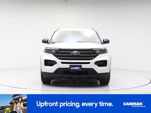 White 2022 Ford Explorer XLT