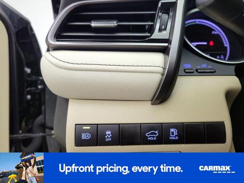2021 Toyota Camry Hybrid LE