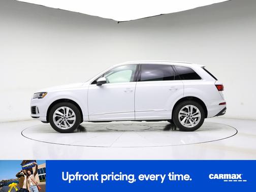 White 2022 Audi Q7 Premium Plus