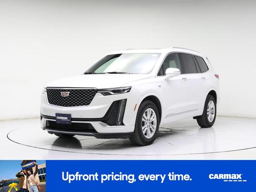 White 2024 Cadillac XT6 Luxury
