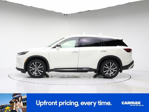 White 2023 INFINITI QX60 Sensory
