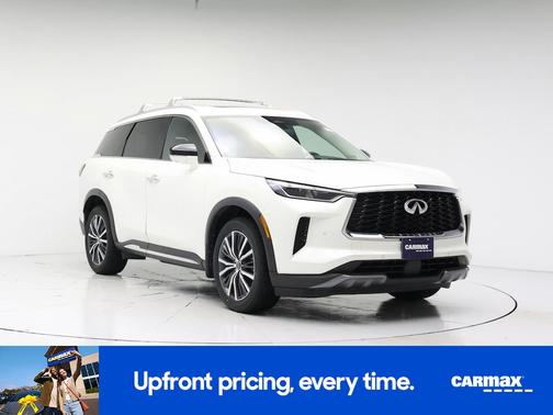 White 2023 INFINITI QX60 Sensory