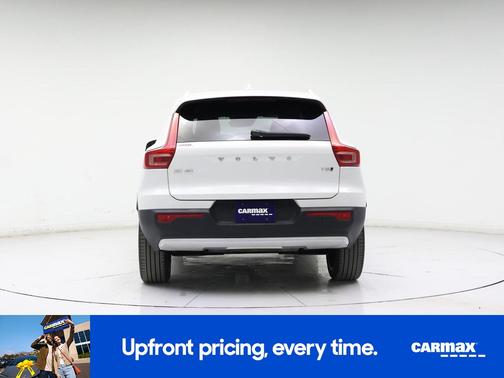 2020 Volvo XC40 T5 Momentum