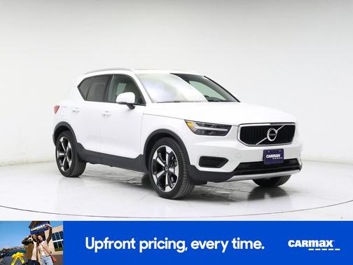 2020 Volvo XC40 T5 Momentum