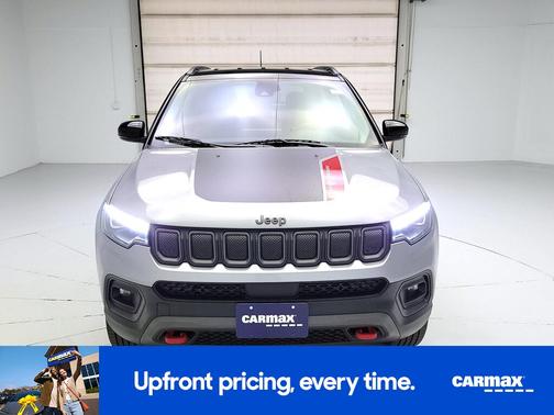 Silver 2022 Jeep Compass Trailhawk