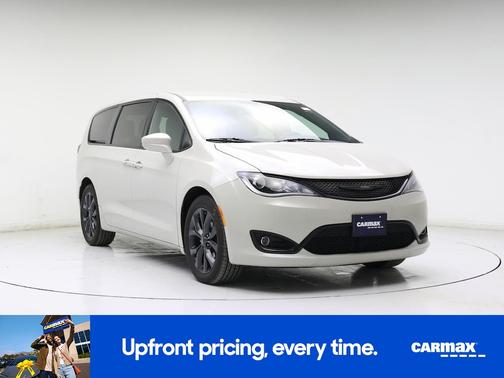 White 2020 Chrysler Pacifica Touring