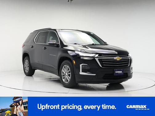 Black 2022 Chevrolet Traverse LT Cloth