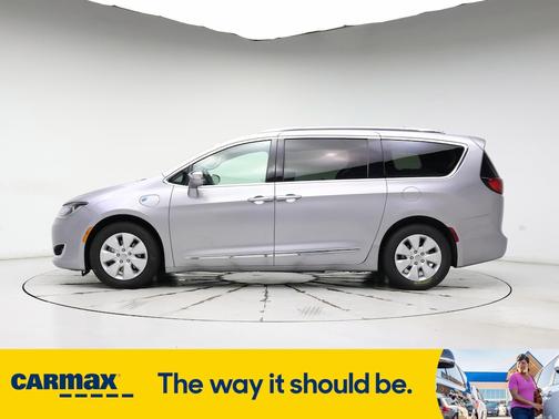 2018 Chrysler Pacifica Hybrid Limited