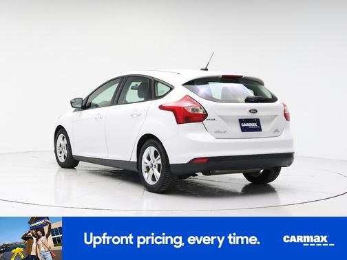 White 2014 Ford Focus SE