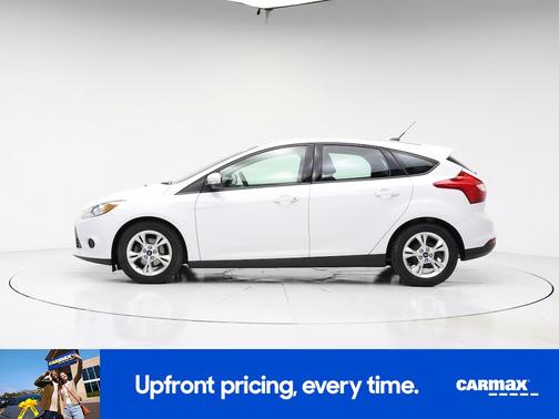 White 2014 Ford Focus SE