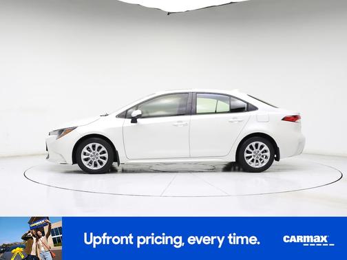 White 2021 Toyota Corolla LE