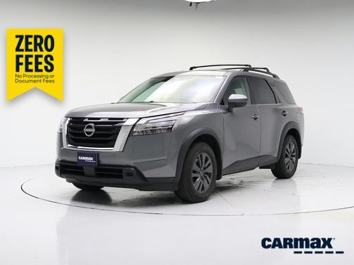 Gray 2022 Nissan Pathfinder SV
