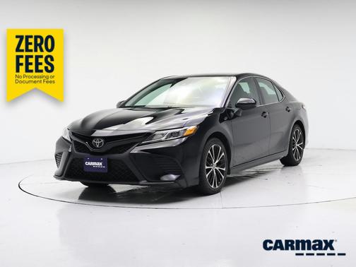 Black 2020 Toyota Camry SE