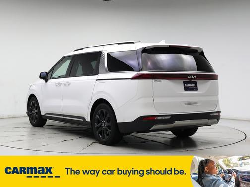 2024 Kia Carnival SX