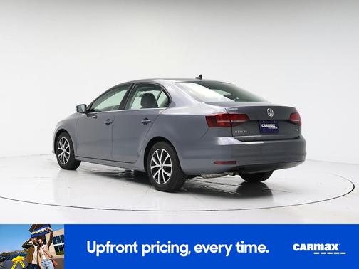 Gray 2017 Volkswagen Jetta SE
