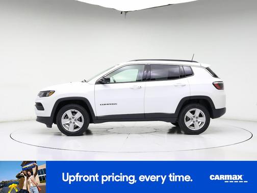 White 2022 Jeep Compass Latitude