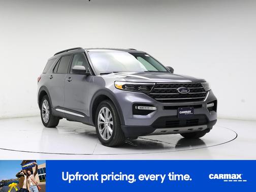 Gray 2022 Ford Explorer XLT