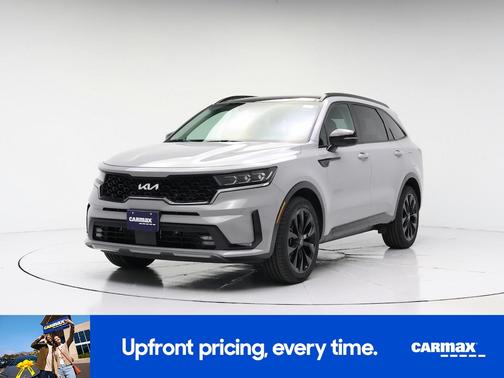 Gray 2023 Kia Sorento SX