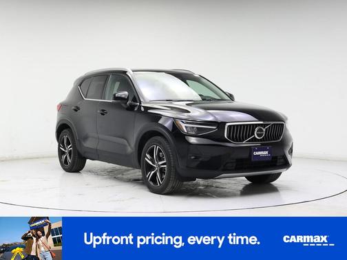 2023 Volvo XC40 B5 Plus Bright Theme