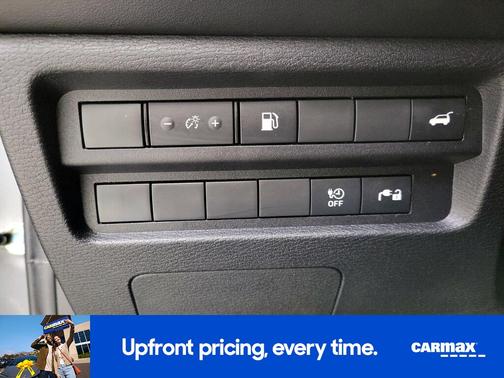 2023 Mitsubishi Outlander PHEV SE