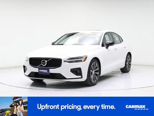 2022 Volvo S60 B5 Inscription