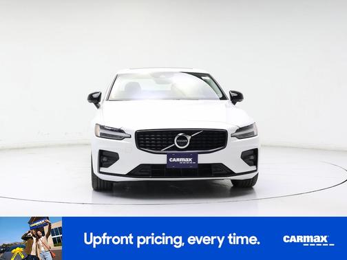 2022 Volvo S60 B5 Inscription
