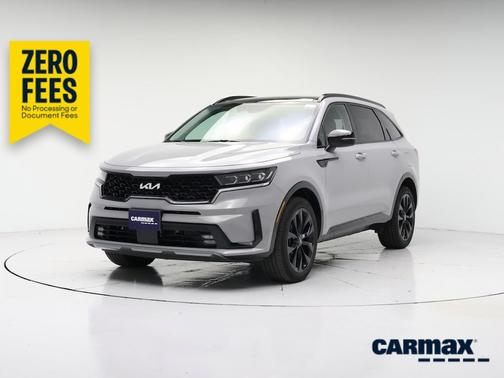 Gray 2023 Kia Sorento SX