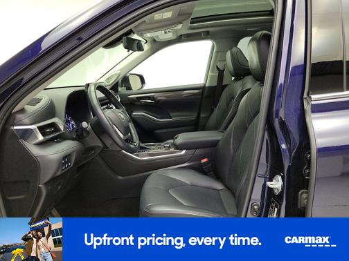 Blue 2022 Toyota Highlander Platinum