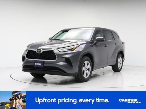 Gray 2023 Toyota Highlander L