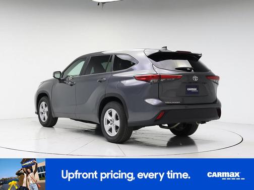 Gray 2023 Toyota Highlander L