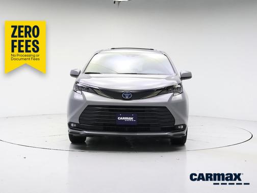 Gray 2024 Toyota Sienna XLE
