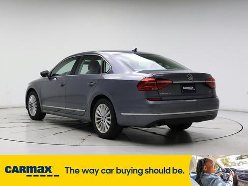 2016 Volkswagen Passat SE