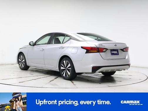 2022 Nissan Altima SV