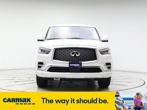2022 INFINITI QX80 Luxe