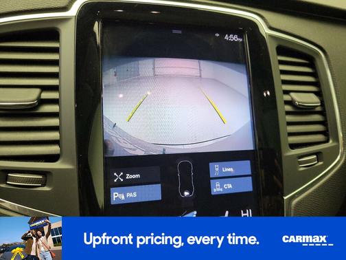 2021 Volvo XC90 T6 Momentum