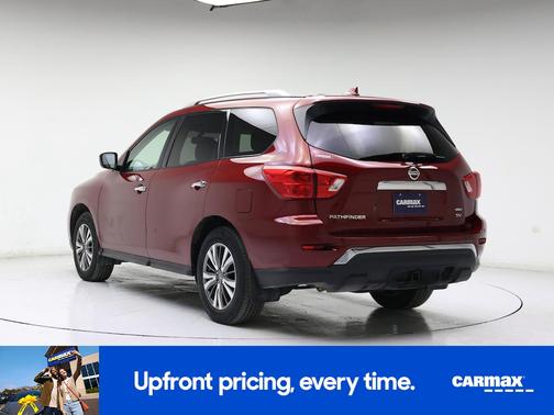2019 Nissan Pathfinder SV