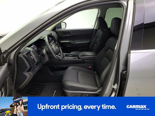 2023 Nissan Pathfinder SV