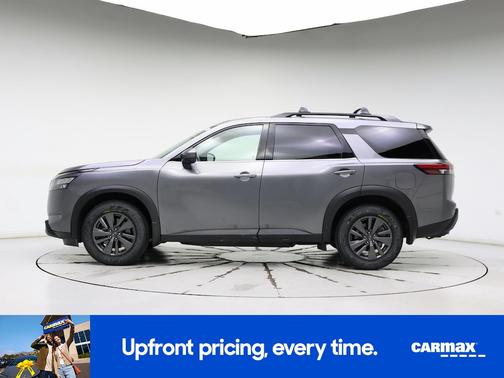 2023 Nissan Pathfinder SV